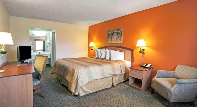 Zen Living Suites Extended Stay - Jacksonville - University Blvd, Buchen Sie Hotel Jacksonville Florida