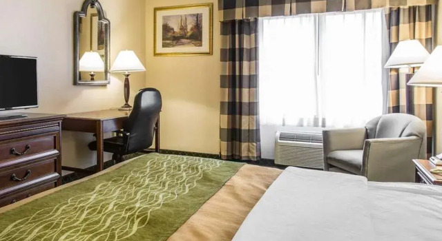 Comfort Inn, Buchen Sie Hotel East Windsor Connecticut