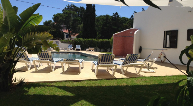 House With 3 Bedrooms in Carvoeiro, With Pool Access, Furnished Garden, Забронировать Отель Отели Карвоэйру с парковкой, рядом с Пешеходный маршрут Sete Vales Suspensos, Парковка