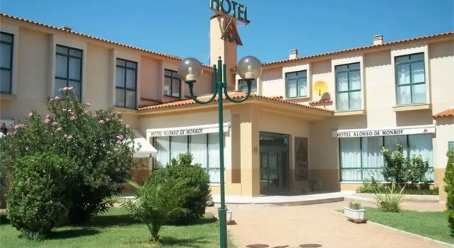 Hotel Alonso de Monroy, Buchen Sie Hotel  