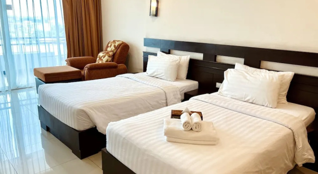 Номер Deluxe с балконом Hotel La Villa Khon Kaen