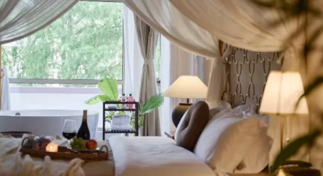 Люкс Deluxe Floral Hotel · City of Sky Hotel