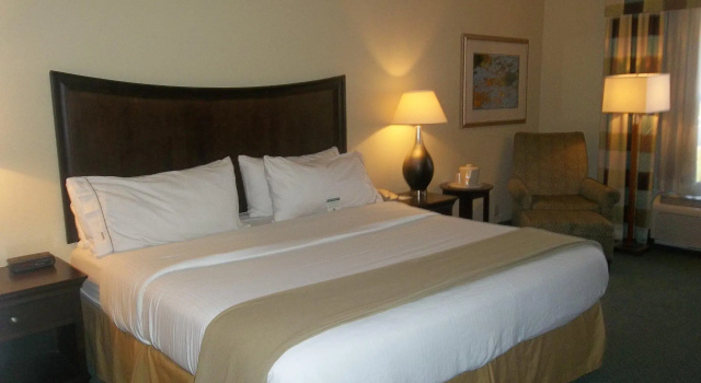 Двухместный номер Standard Holiday Inn Express Indianapolis Airport by IHG