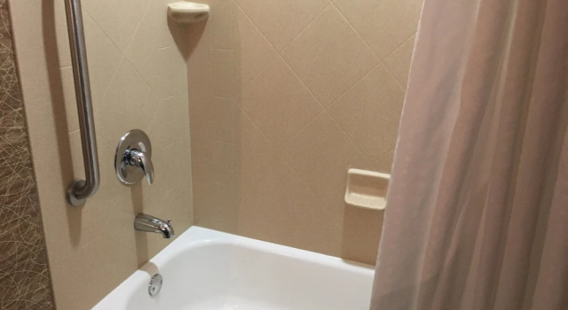 Четырёхместный номер Standard Holiday Inn Express Hotel and Suites Elk City by IHG