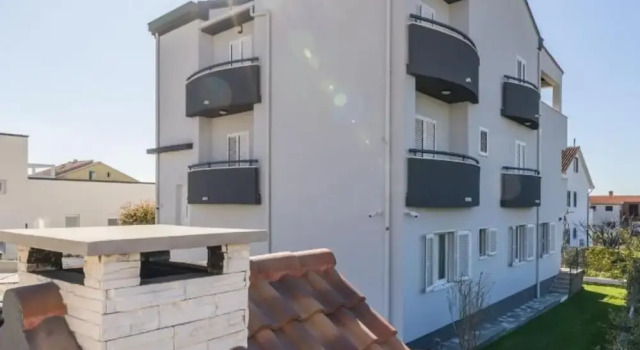 Perla Charming Apartment No1, Rezerwuj Apartament Hotele w Split-Dalmatia County z parkingiem, Parking