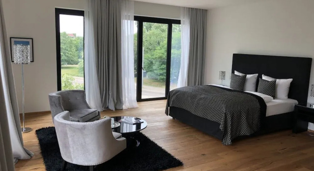 Voss Villa, Rezervovat Vila Hotely v Lipsko s parkováním, Parkování