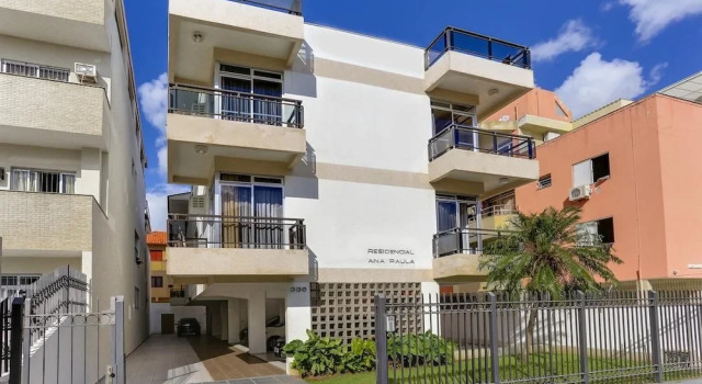 Residencial Ana Paula, Забронировать Отель Отели Флорианополиса с парковкой, рядом с Пляж Канасвиейраш, Парковка