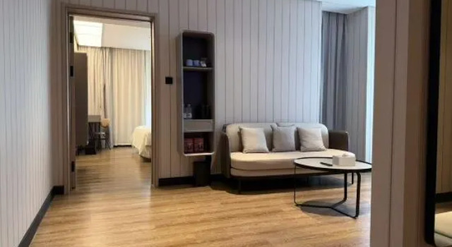 Люкс HanTing Hotel (Nantong Haohe Scenic Area Jiali Xiushui)