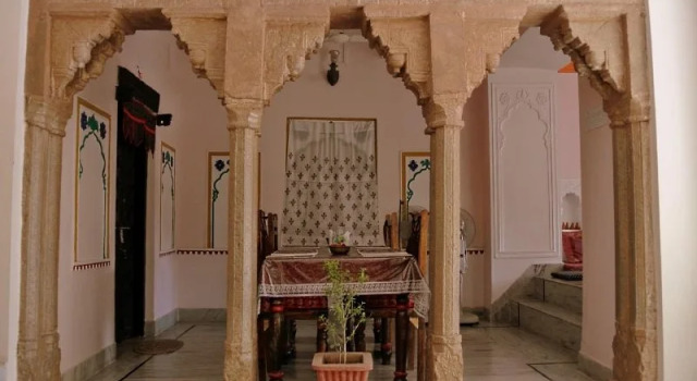 Haveli Bundi Inn - Heritage Boutique Stay, Забронировать Бутик-отель Отели штата Раджастхана с парковкой, Парковка