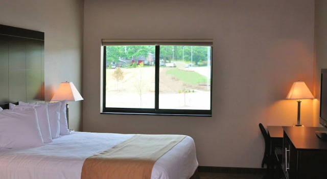 Двухместный семейный люкс Qube Hotel - Polk City