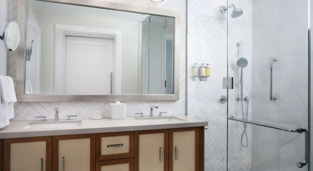 Четырёхместный номер Standard Shore House at The Del, LXR Hotels & Resorts