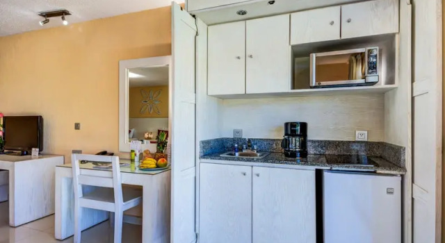 Четырёхместный номер Standard с балконом Suites Corazon