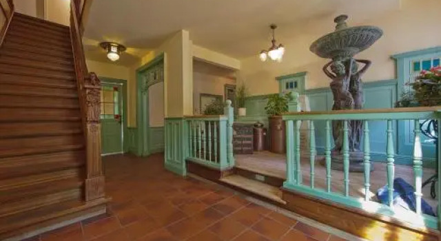 Hotel Deutscher Hof, Забронировать Отель Отели и гостиницы Бад-Вильснак, рядом с Церковь Святого Николаса на крови, Отель