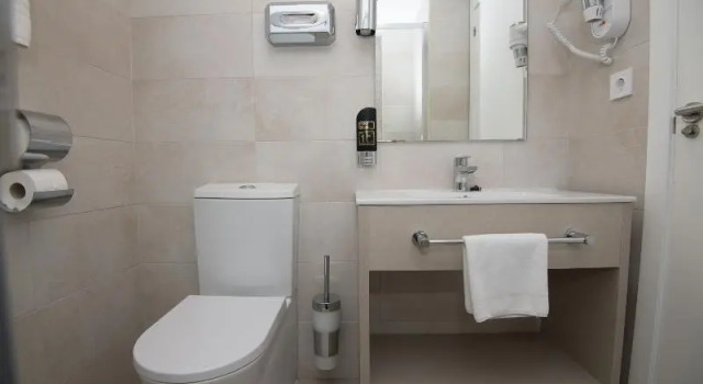 Camera Standard con balcone Hotel Chevy & Suites