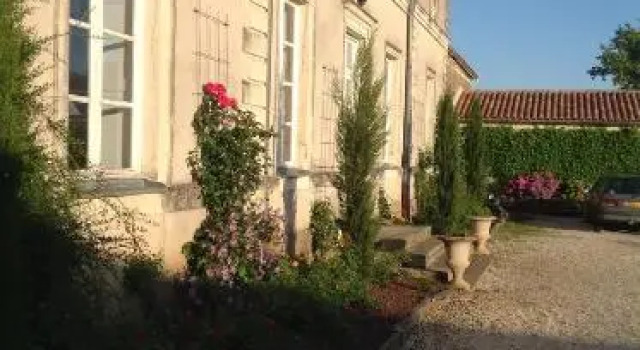 Chateau dYseron, Забронировать Отель Вале Loire-Atlantique