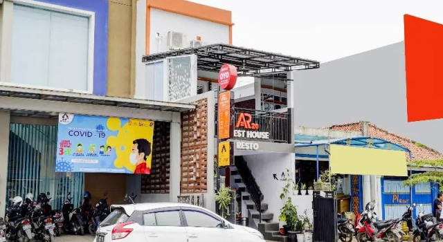 OYO 90237 Ar 20 Guest House Syariah