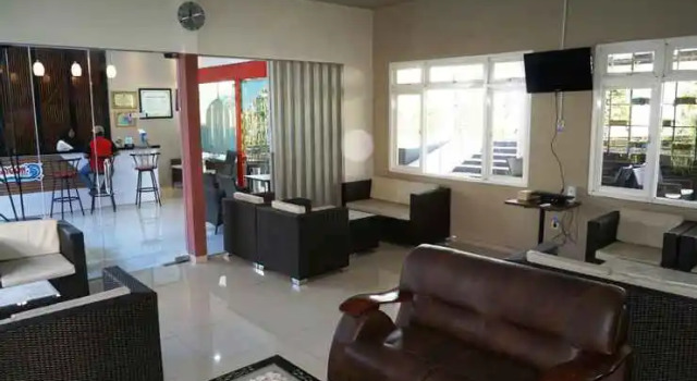 Saygon Hotel, Book Hotel Hotels in East Java with a Pool, Swimming Pool