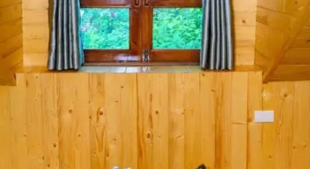 Семейный номер Standard Мансарда с балконом Cendana Trang An Retreat