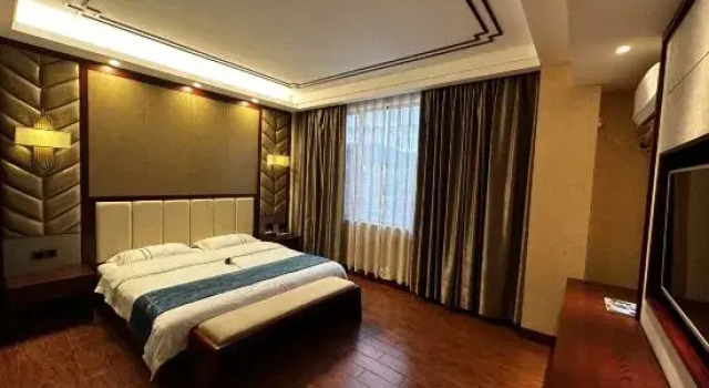 Yan da long kuai jie jiu dian, Buchen Sie Hotel Hotels in Yunnan mit Parkplatz, Parkplätze