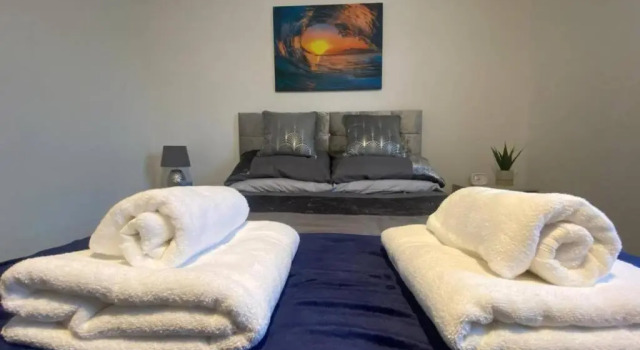 The Onyx Suite - 1 Bed apartment w/ free parking