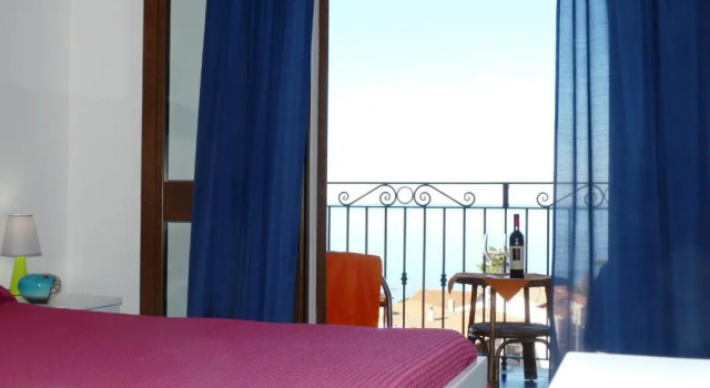 Трёхместный номер Standard Hotel Bellavista SArchittu