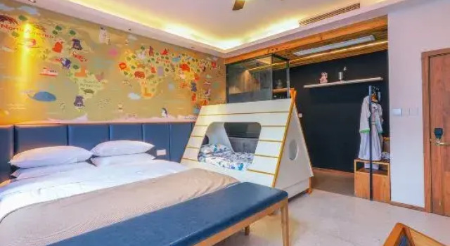 Семейный тент Yujian Weichi Hostel (Huangshan Scenic Area)