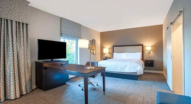Двухместный люкс с балконом Hampton Inn Rochester Penfield, Ny