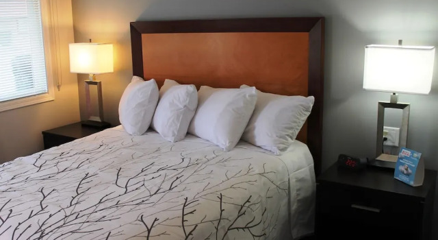 Westridge Motor Inn, Book Inn Osoyoos Okanagan-Similkameen