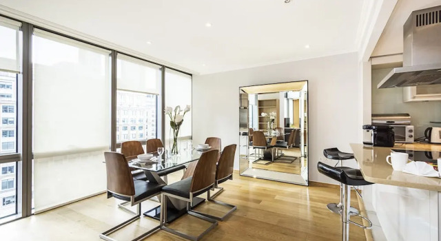 Stunning Spacious 3 Bed Apartment