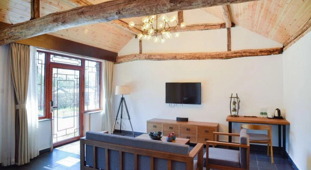 BTG Boutique Hotel Maple Spring Bay, Book Boutique Chengde Hebei