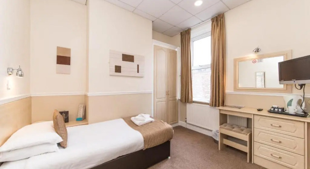 Одноместный номер Standard Osborne Hotel