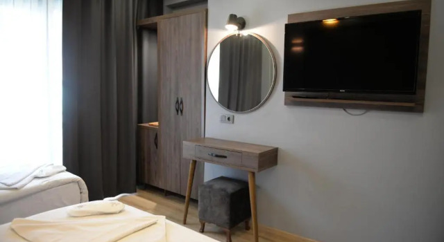 Трёхместный номер Standard Basilissis Hotel