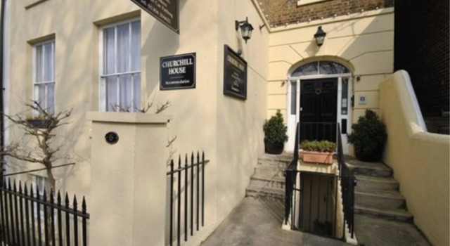 Churchill Guest House, Prenota Affittacamere Dover Kent, vicino a Dover Beach