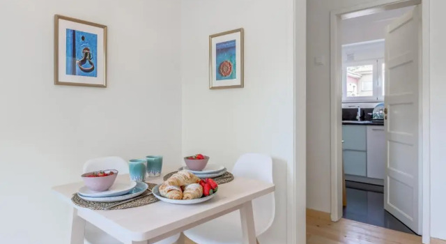 Sunny, Bright and Quiet Apartment, By TimeCooler, Забронировать Апартаменты/квартира Апартаменты Лиссабона, рядом с Арена для боя быков Кампу-Пекену, Апартаменты/квартира