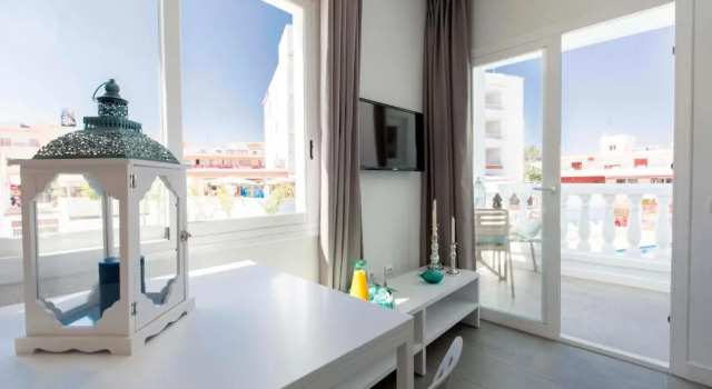 Апартаменты c 1 комнатой с видом на море ENDLSS BEACH & DISCO HOTEL IBIZA Adults Only
