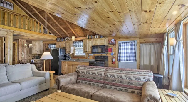 Charming Lost Lake Cabin: Fish, Boat & Hunt!, Reserva ahora Casa o chalet Sayner Wisconsin