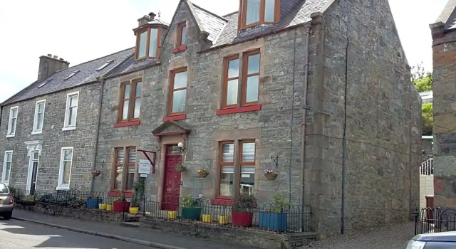 Gowanbrae Bed and Breakfast, Book Hotel Hoteller i Dufftown med parkering, Parkering