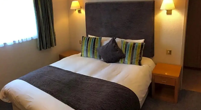 Номер Superior Falcon Hotel