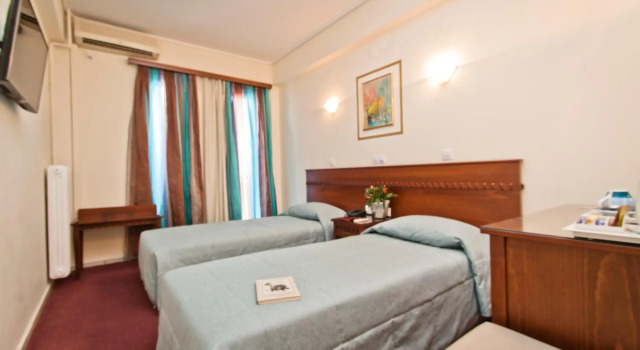 Hotel Triton