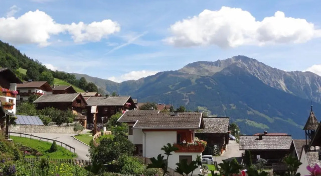 Апартаменты Gästehaus Zedlacherhof