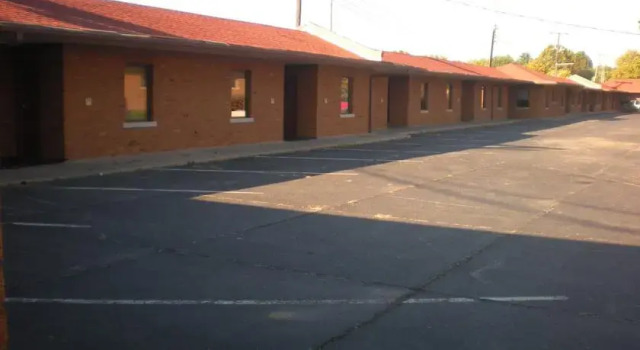 Blackhawk Village Inn & Lodge, Prenota Hotel Jacksonville Illinois