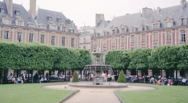 Le Marais - Beaubourg Apartment
