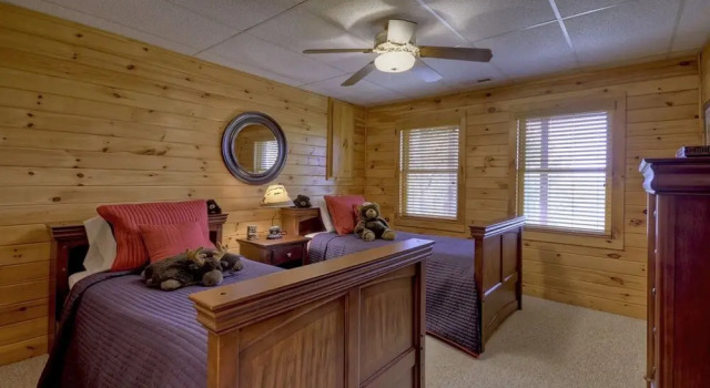 My Mountain Serenade, Prenota Hotel Brown Mill Stati Uniti