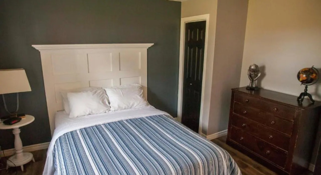 The Pines Motel and Cottages, Boek Motel Hotels in Prins Edwardeiland met zwembad, Zwembad