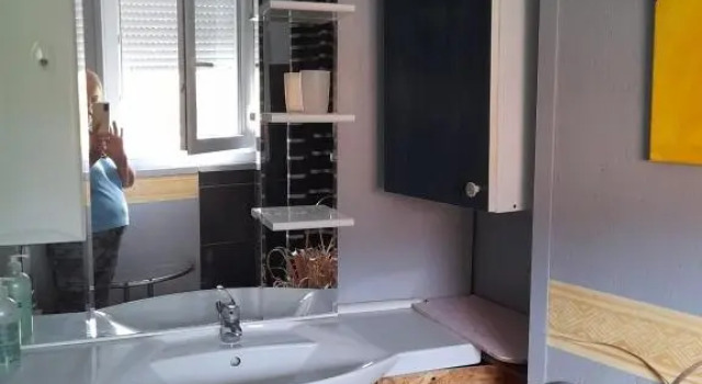 Номер Standard Fehér Hintó