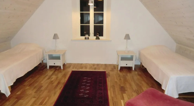 Nice Home in Kivik With 4 Bedrooms and Wifi, Book Hotel Kivik 