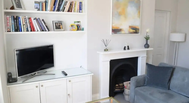 Decorated 1 Bedroom Flat in Wimbledon, Забронировать Отель Отели Англии 3 звезды, 3*