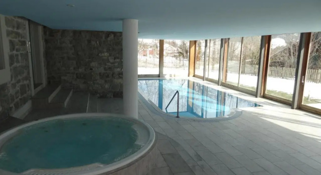 Апартаменты Luxury Apartment, Panoramic Mountain Views, 5 Star Spa Facilities - 4 Bedroom