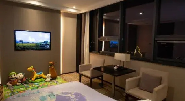 Люкс Foreman Apartment Hotel Taishan