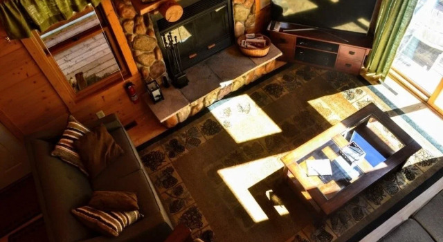 Camp Pinemere 5 Bedroom Home, Varaa Hotelli Woodruff USA